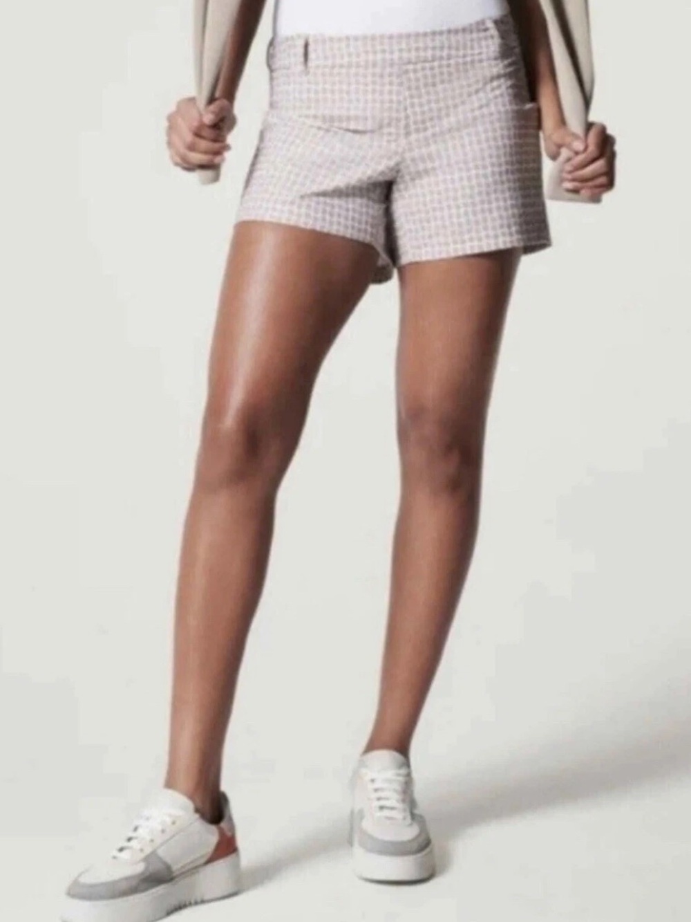 Spanx Sunshine Short - Picture 2 of 10